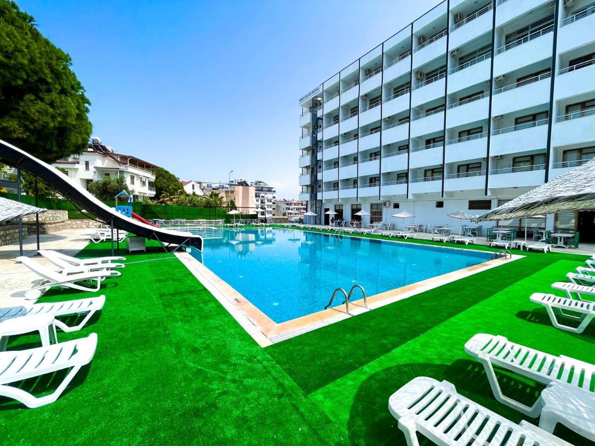 Hotel First Class Didim Exteriör bild