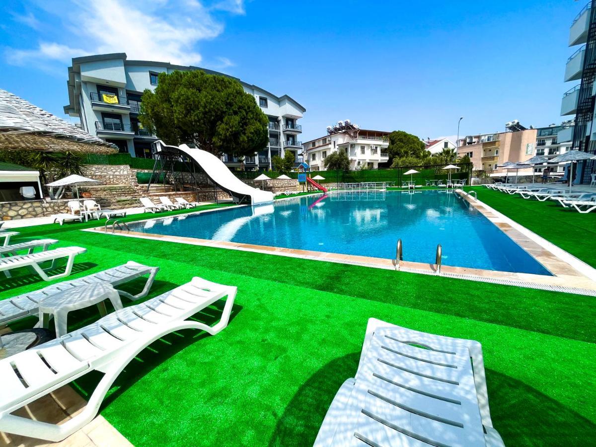 Hotel First Class Didim Exteriör bild