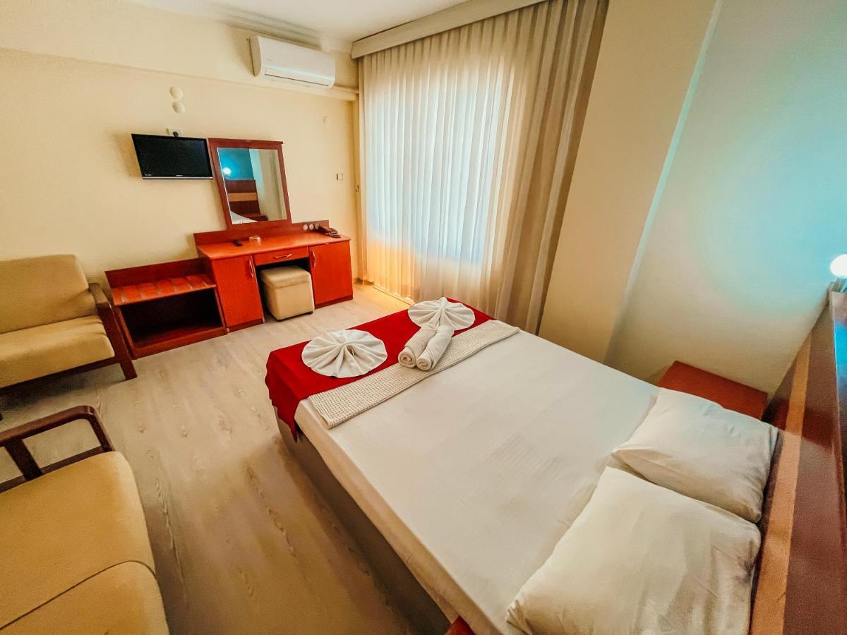 Hotel First Class Didim Exteriör bild