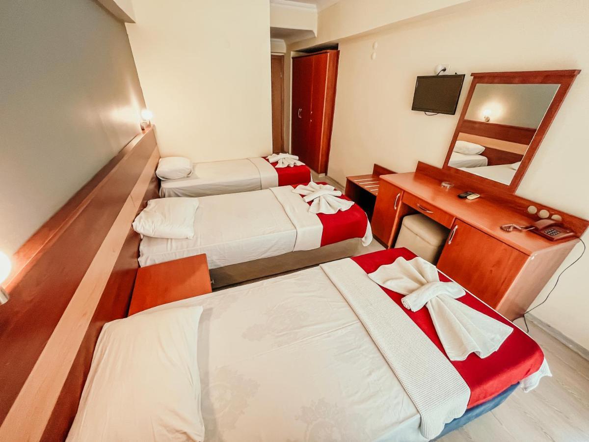 Hotel First Class Didim Exteriör bild