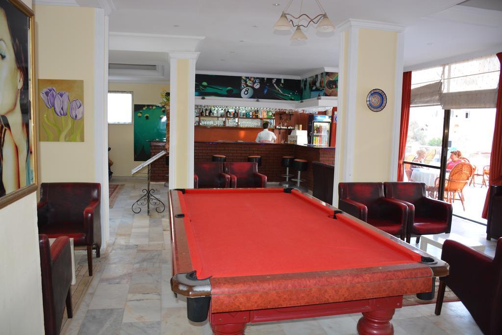 Hotel First Class Didim Exteriör bild