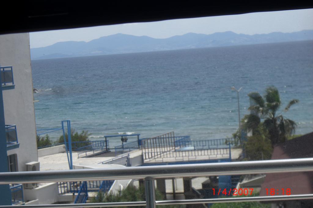 Hotel First Class Didim Exteriör bild